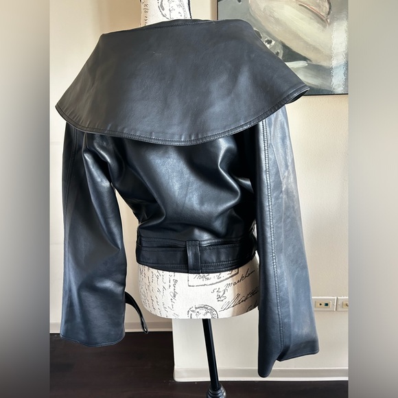 Faux leather jacket, bought from boutique - Picture 3 of 6